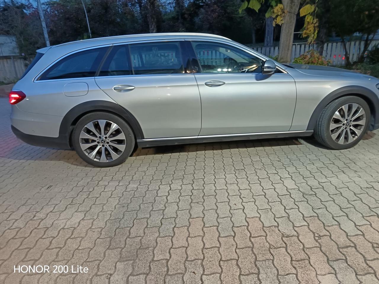 MERCEDES-BENZ E 220 d Auto Bus. Sport All-Terrain