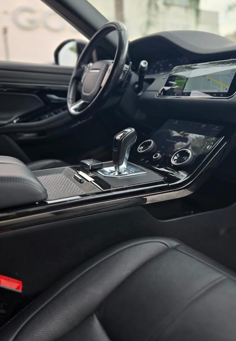 Land Rover Range Rover Evoque 2.0d i4 mhev R-Dynamic SE awd 240CV Uff Italy Navi