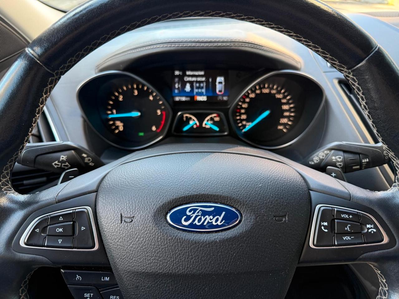 Ford Kuga 2.0 TDCI 180 CV S&S 4WD Powershift Vignale