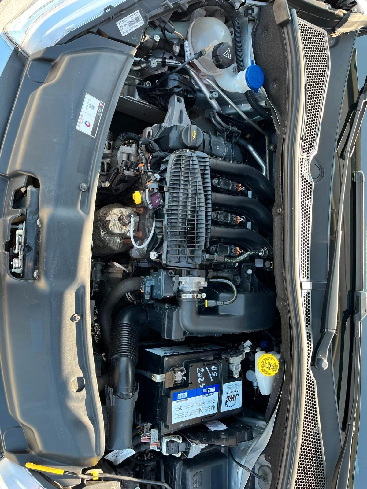 Peugeot 208 PureTech 82 5 porte Allure