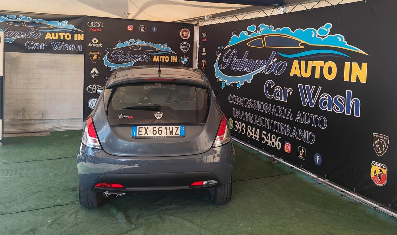 Lancia Ypsilon 1.2 69 CV 5 porte GPL Ecochic Gold