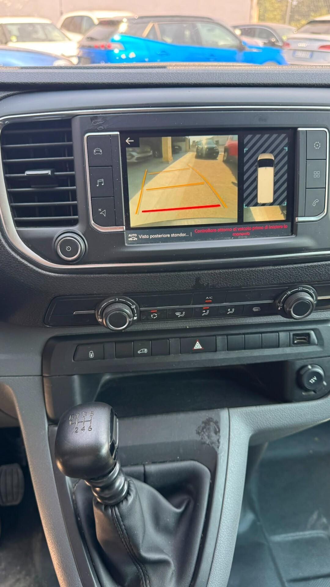 Fiat Scudo 2.0BlHDi 145CV Furgon Lounge navi retro