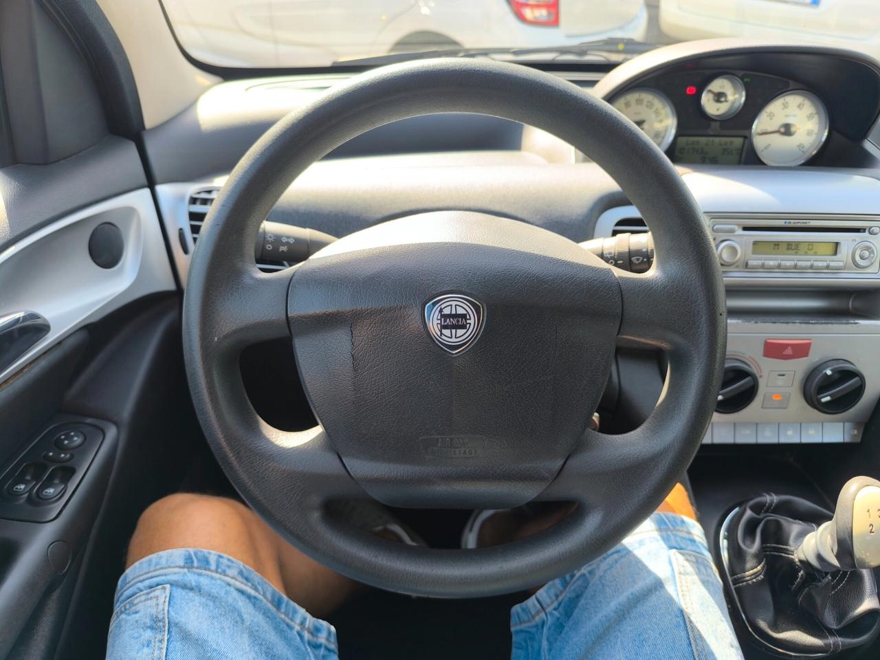 Lancia Ypsilon 1.2 Argento