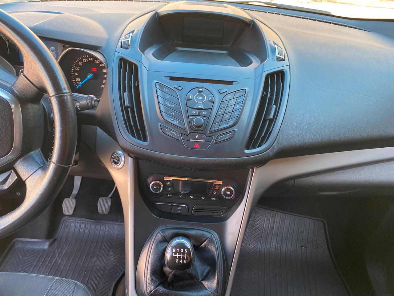 Ford Kuga 2.0 TDCI 140 cv full opt 2014