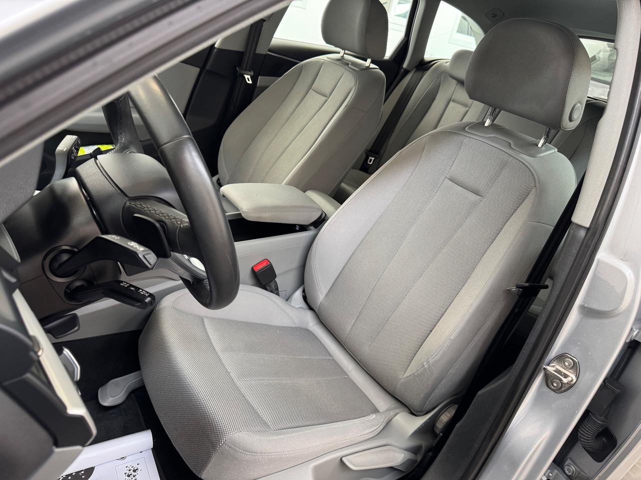 Audi A4 Avant 30 TDI/136 CV S tronic Business Advanced