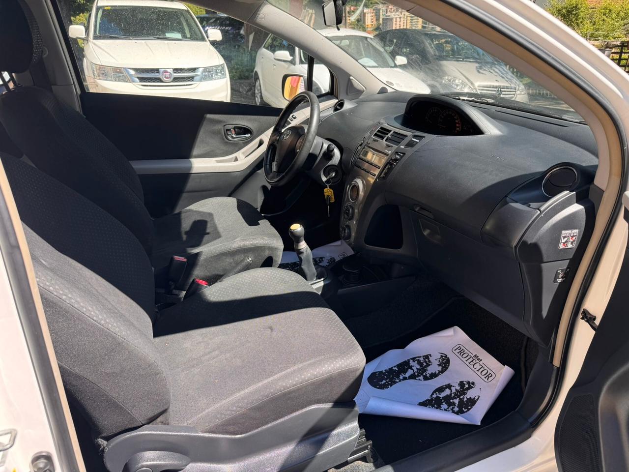 Toyota Yaris 1.0 Sol 69CV GARANZIA 1 ANNO