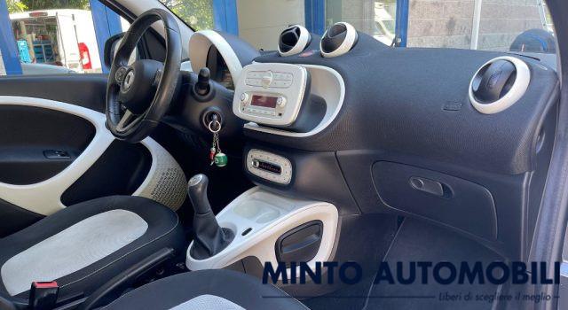 SMART ForFour 1.0 PASSION 71CV VOLANTE MULTIFUNZIONE BLUETOOTH