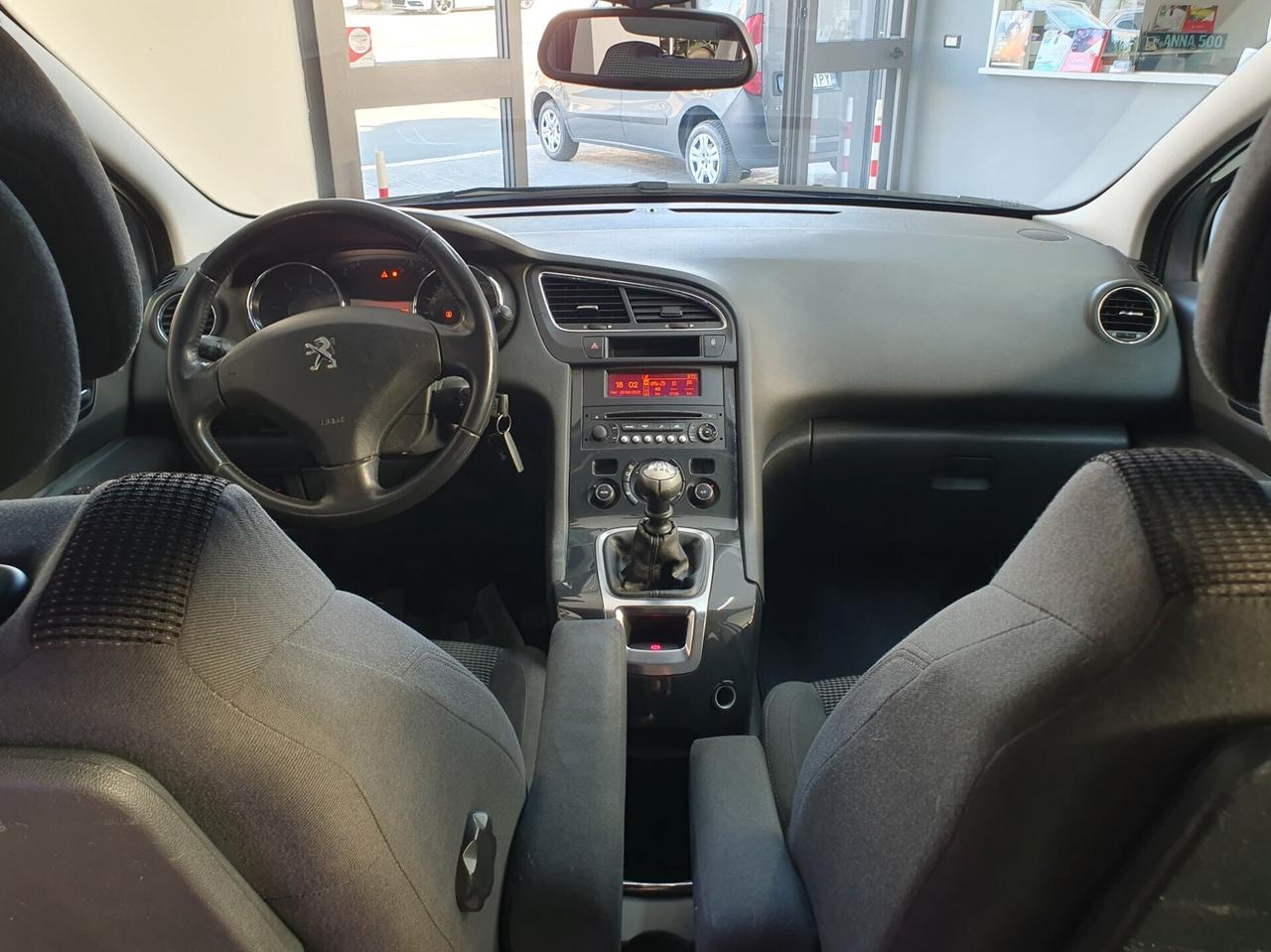 Peugeot 5008 1.6 hdi 115cv Active 2015