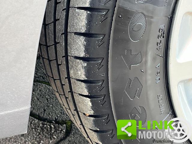 PEUGEOT 308 BlueHDi 120 S&S SW Business