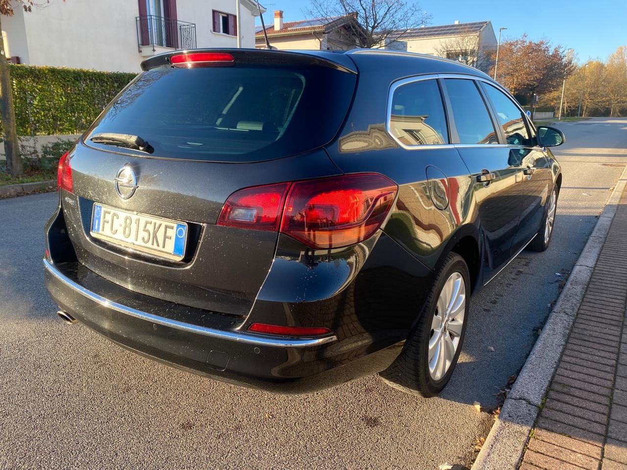 Opel Astra 1.4 Turbo 140CV 4 porte GPL Tech Advance