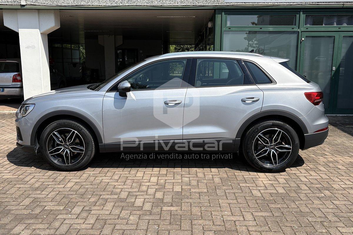 AUDI Q3 35 TDI Business