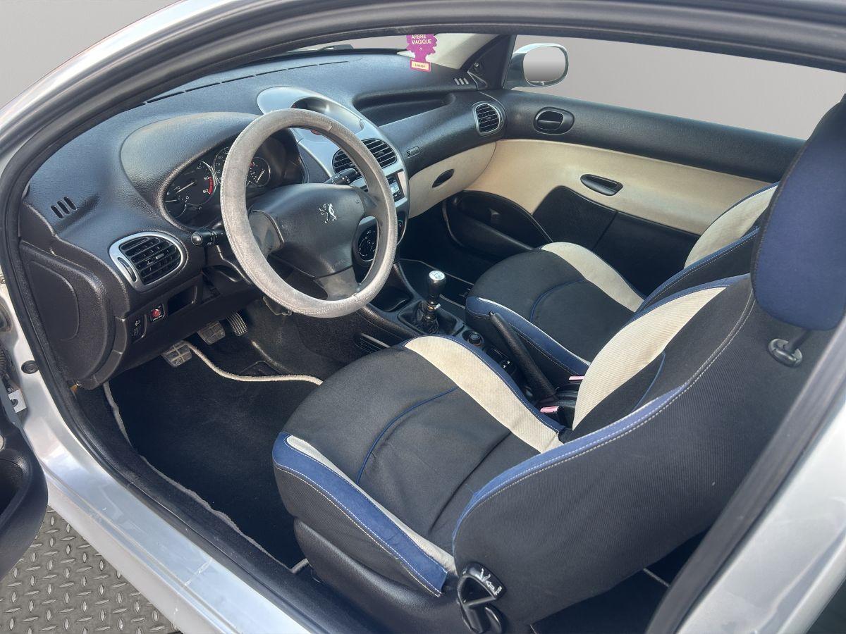 PEUGEOT - 206 - 1.4 HDi 68CV 3p . XS