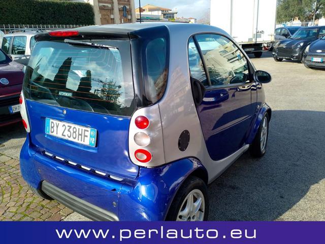 SMART ForTwo 800 smart & passion cdi (30 kW)