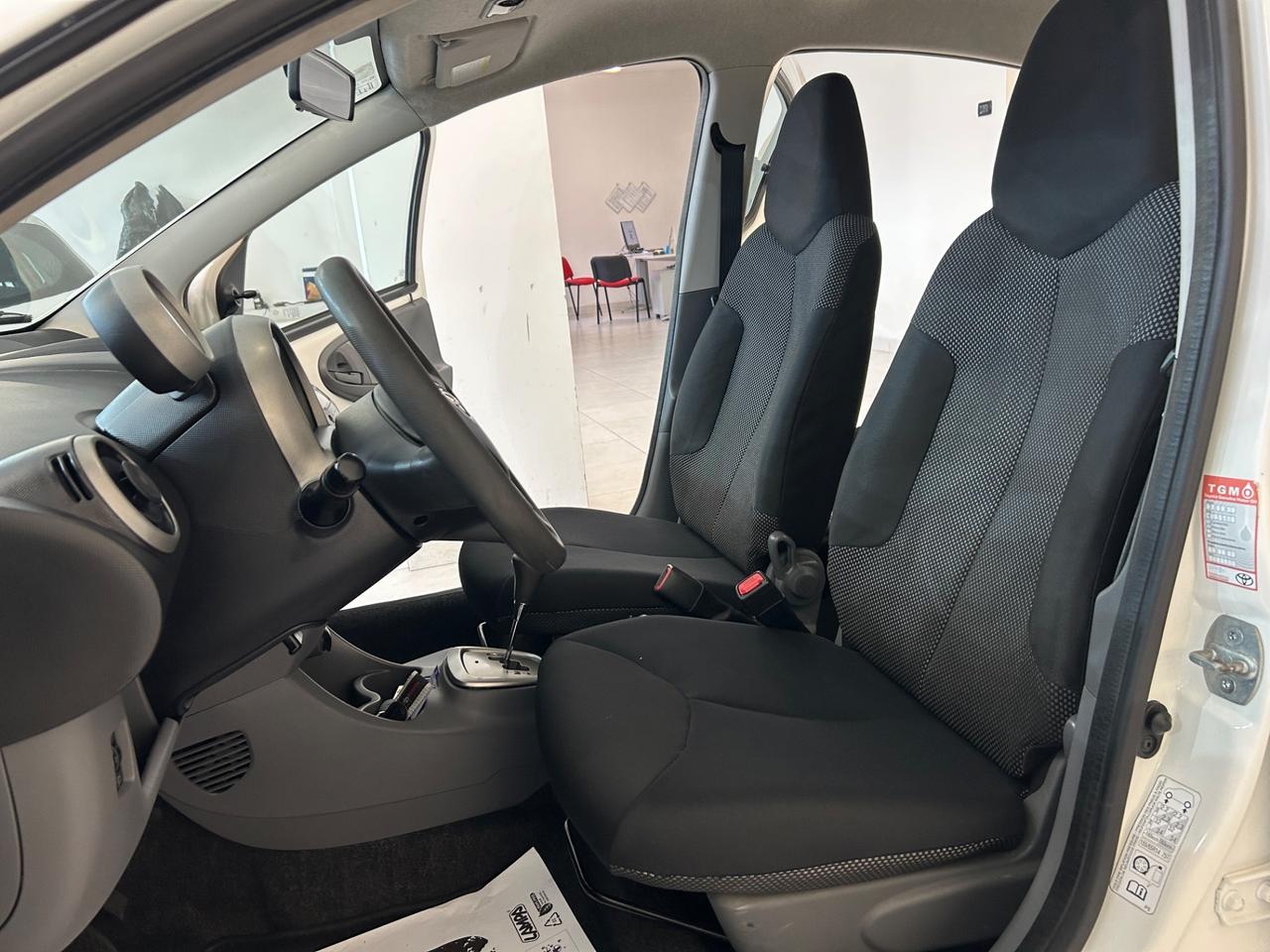 Toyota Aygo 1.0 benzina 50kw cambio automatico