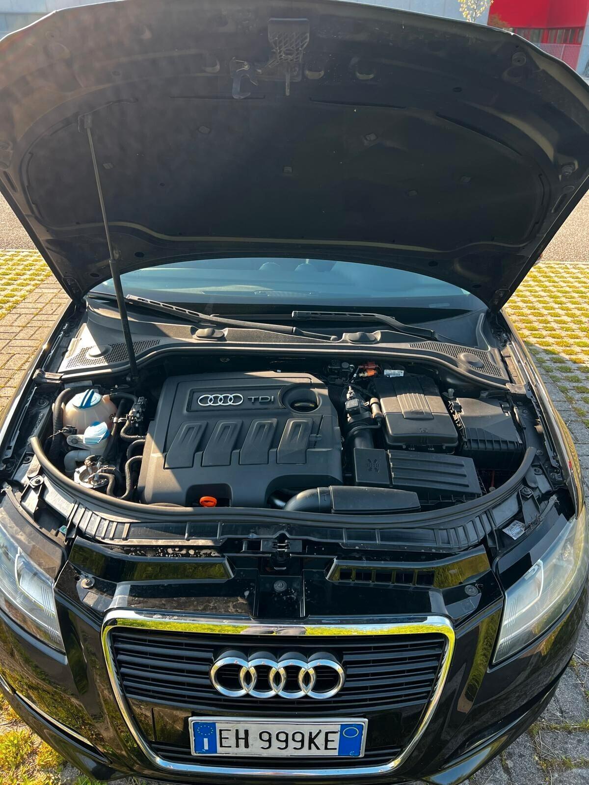 Audi A3 SPB 1.6 TDI 105 CV CR Ambition