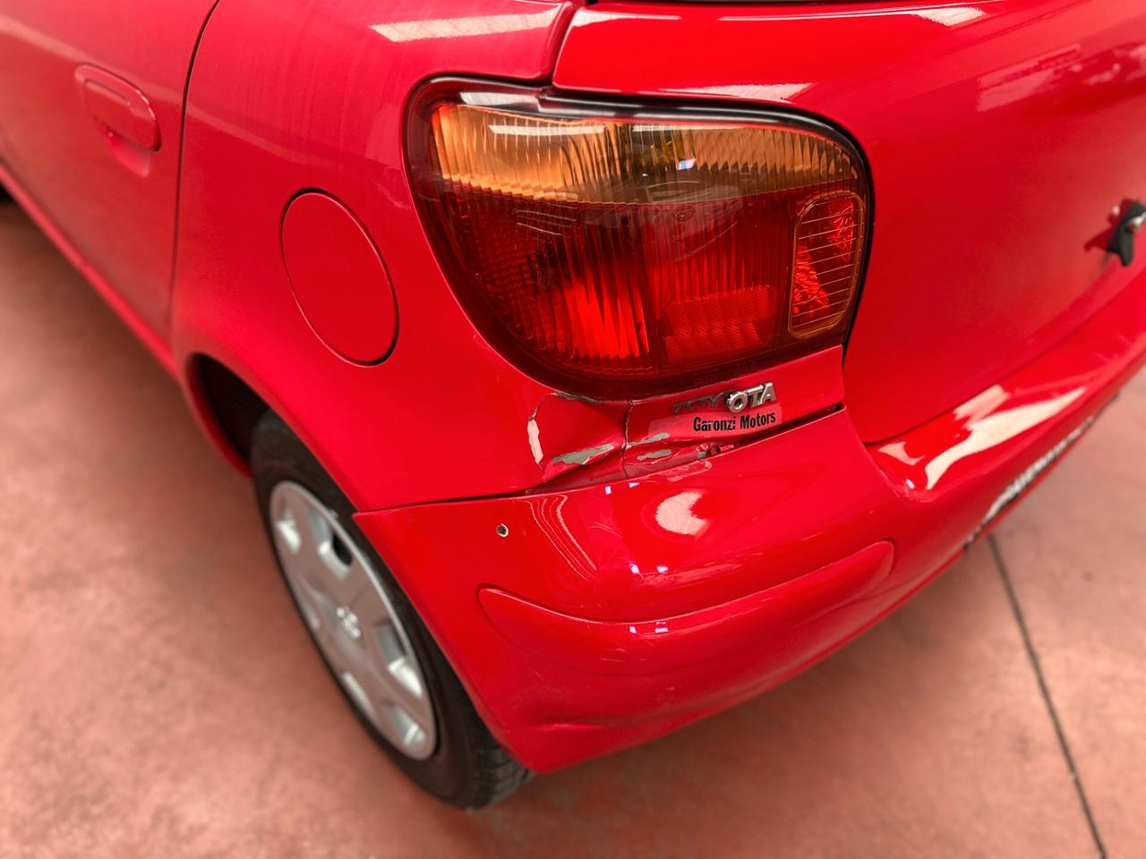 Toyota Yaris 1.0i 16V 5 porte Sol 2003
