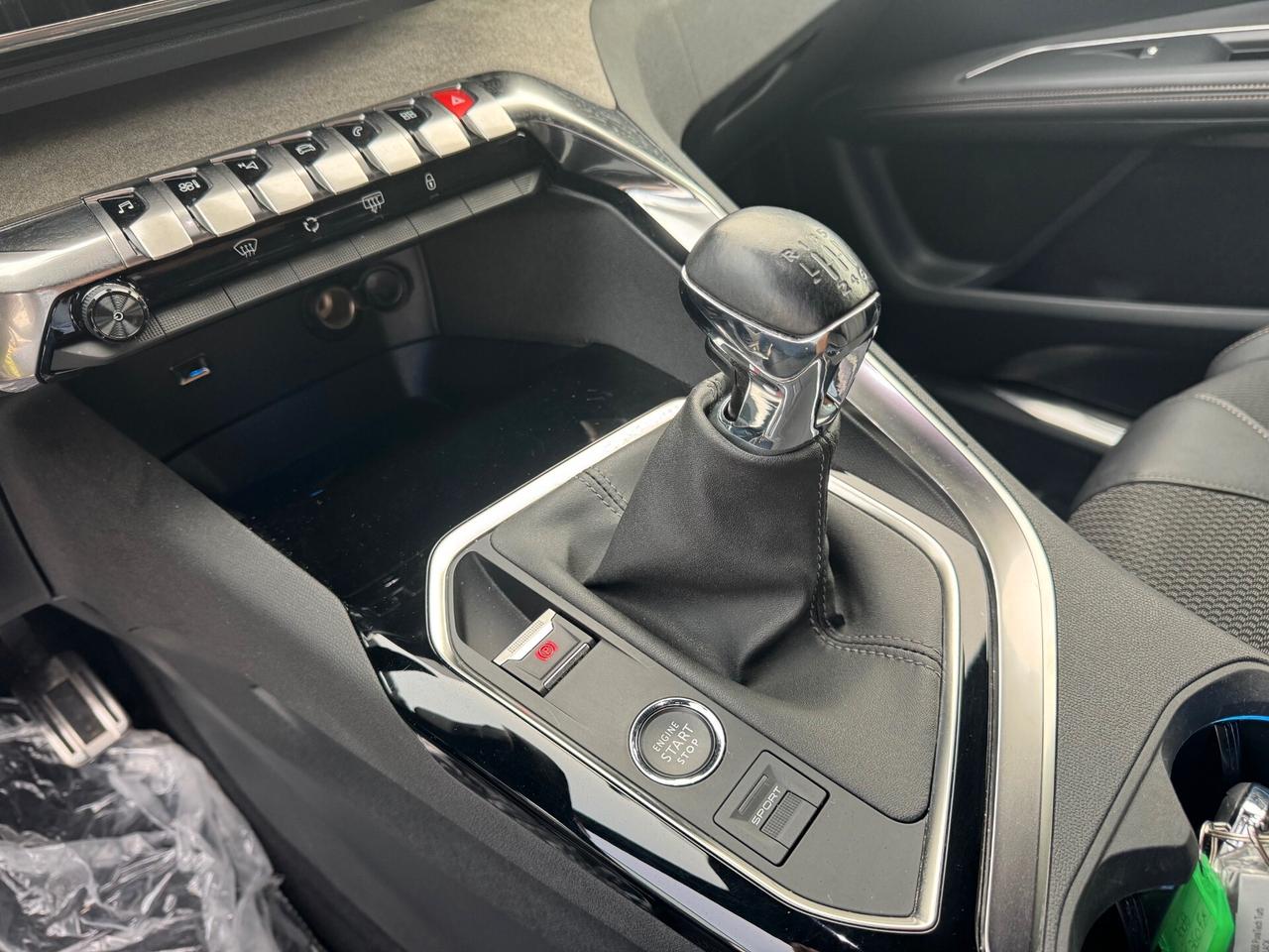 Peugeot 3008 1.2cc PureTech Turbo 130cv S&S GT