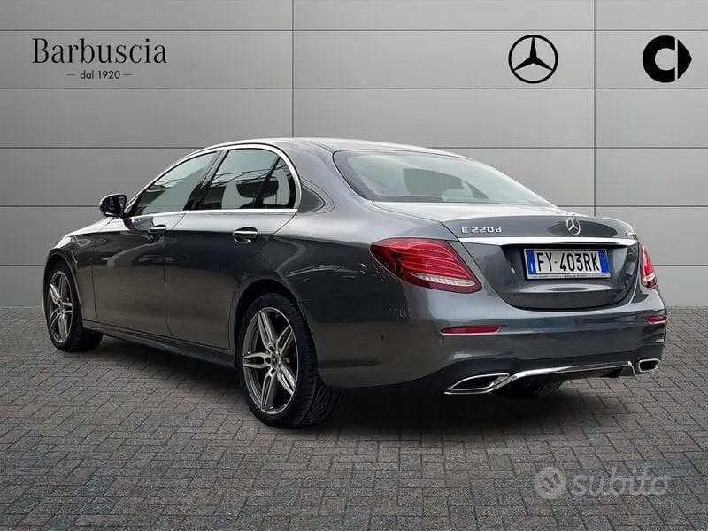 Mercedes-Benz Classe E - W213 Berlina - E 220...