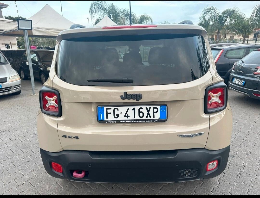 Jeep Renegade 2.0 Mjt 170CV 4WD Active Drive Low Trailhawk
