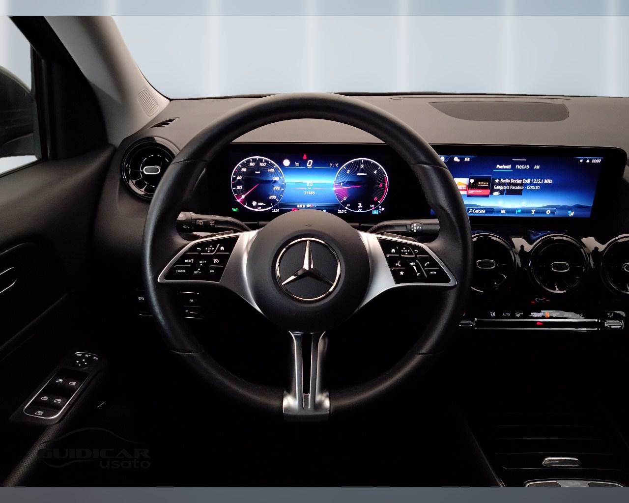 Mercedes-Benz GLA-H247 2023 - GLA 180 d Advanced auto