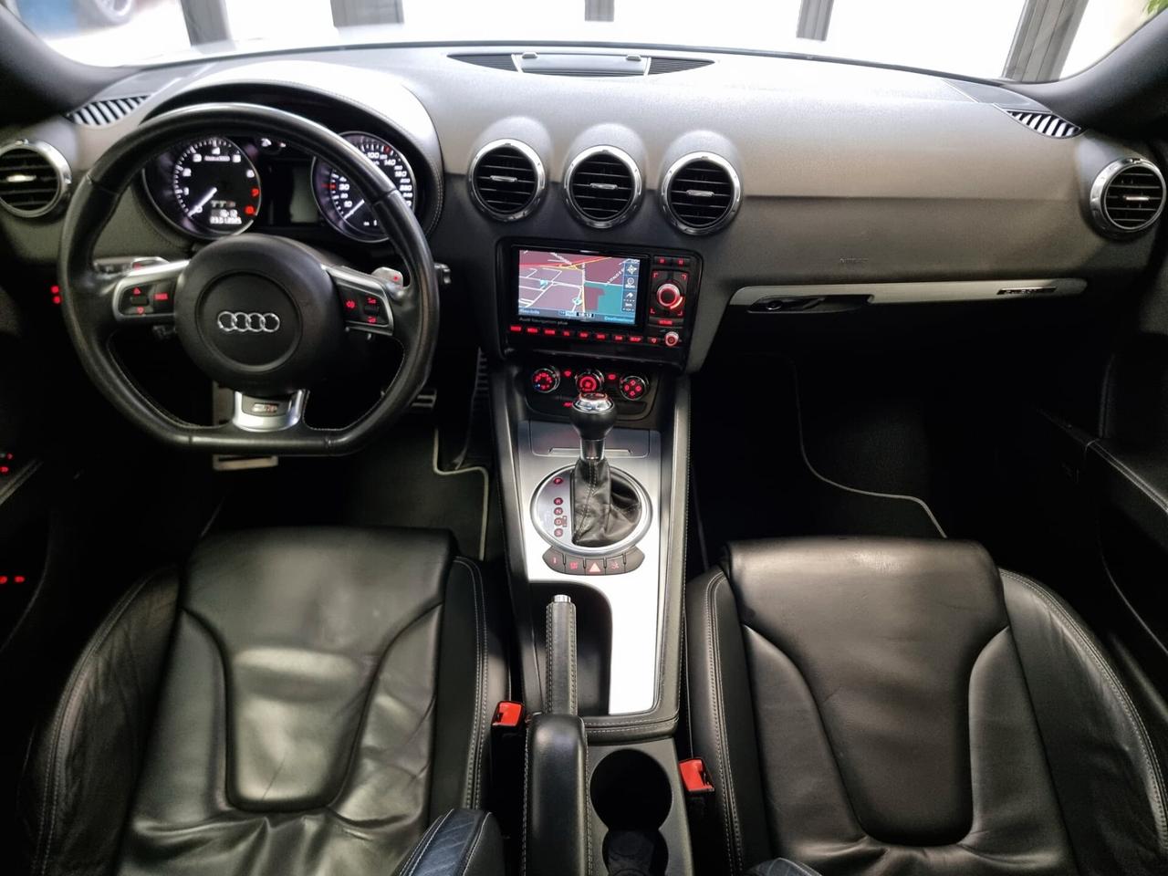 Audi TTS quattro S tronic MAGNETIC RIDE