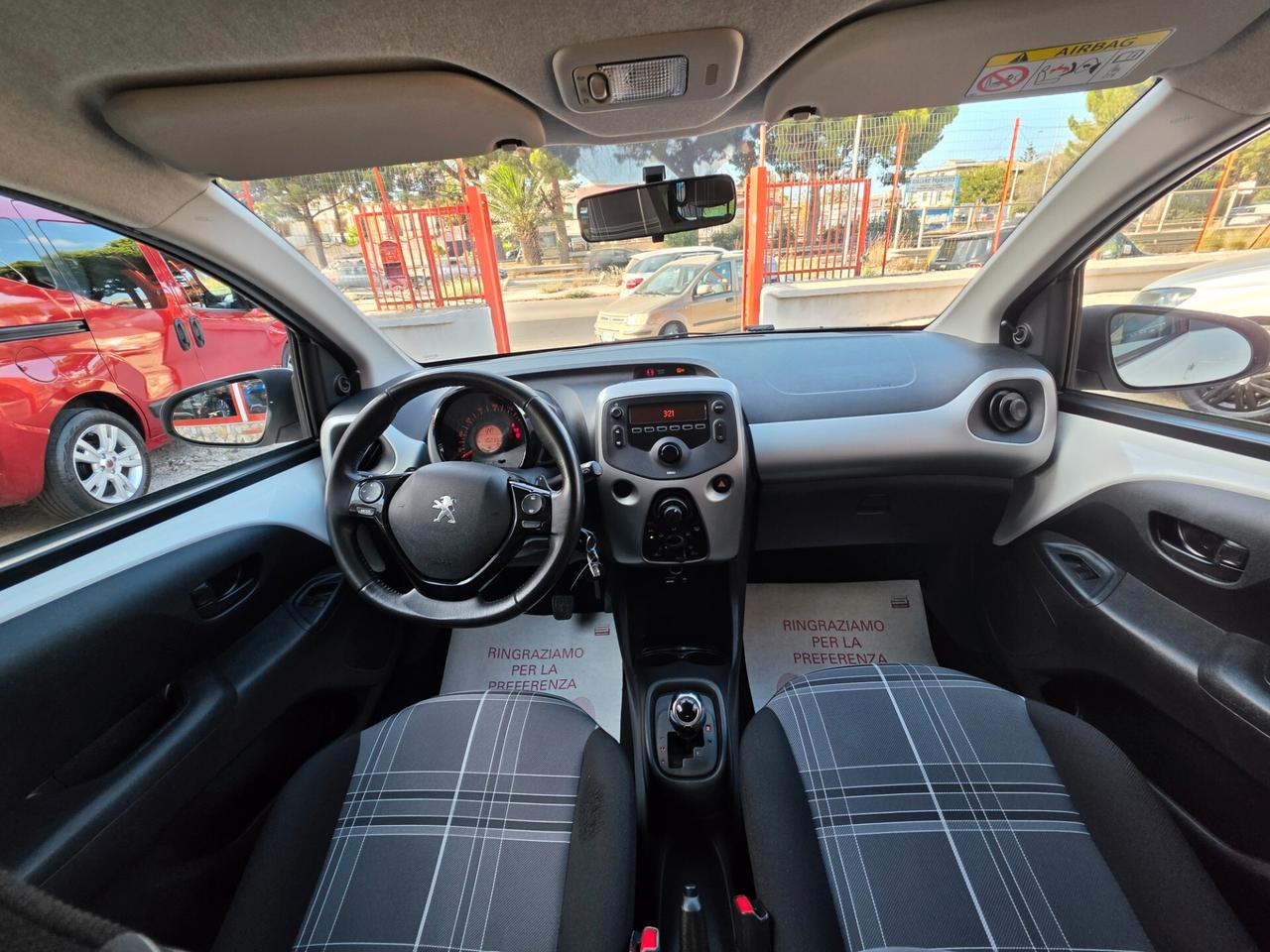 Peugeot 108 1,0 benzina 02/2018 Cv69 AUTOMATICA