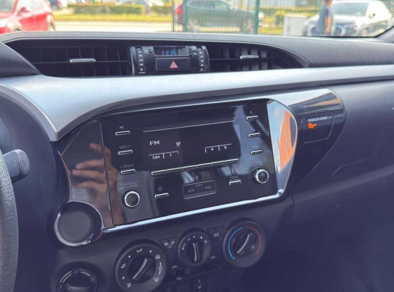 Toyota Hilux 2.4 D-4D 4WD 4 porte Double Cab Comfort