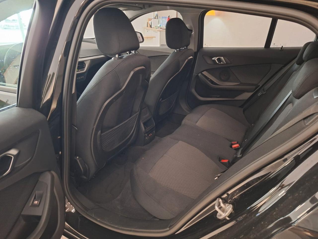 Bmw 116d Automatica - Business Advantage
