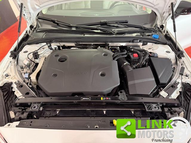 VOLVO V60 B4 (d) aut Ultimate Dark IVA ESP. GARANZIA 24