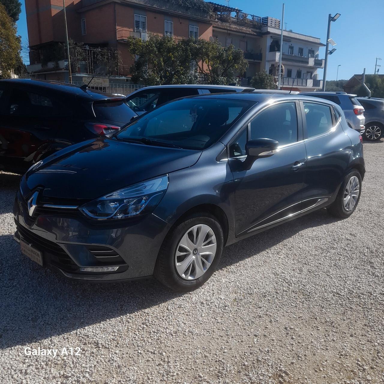 RENAULT CLIO BENZINA GAS GPL DELLA CASA!