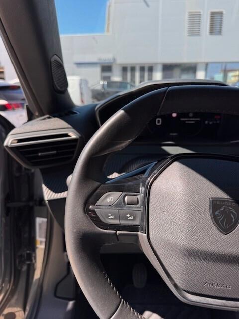 Peugeot 2008 PureTech 100 CV ALLURE PACK 2023