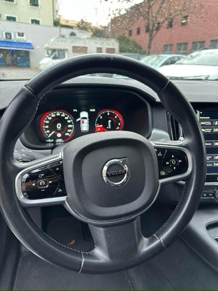 Volvo V90 D4 Business Plus