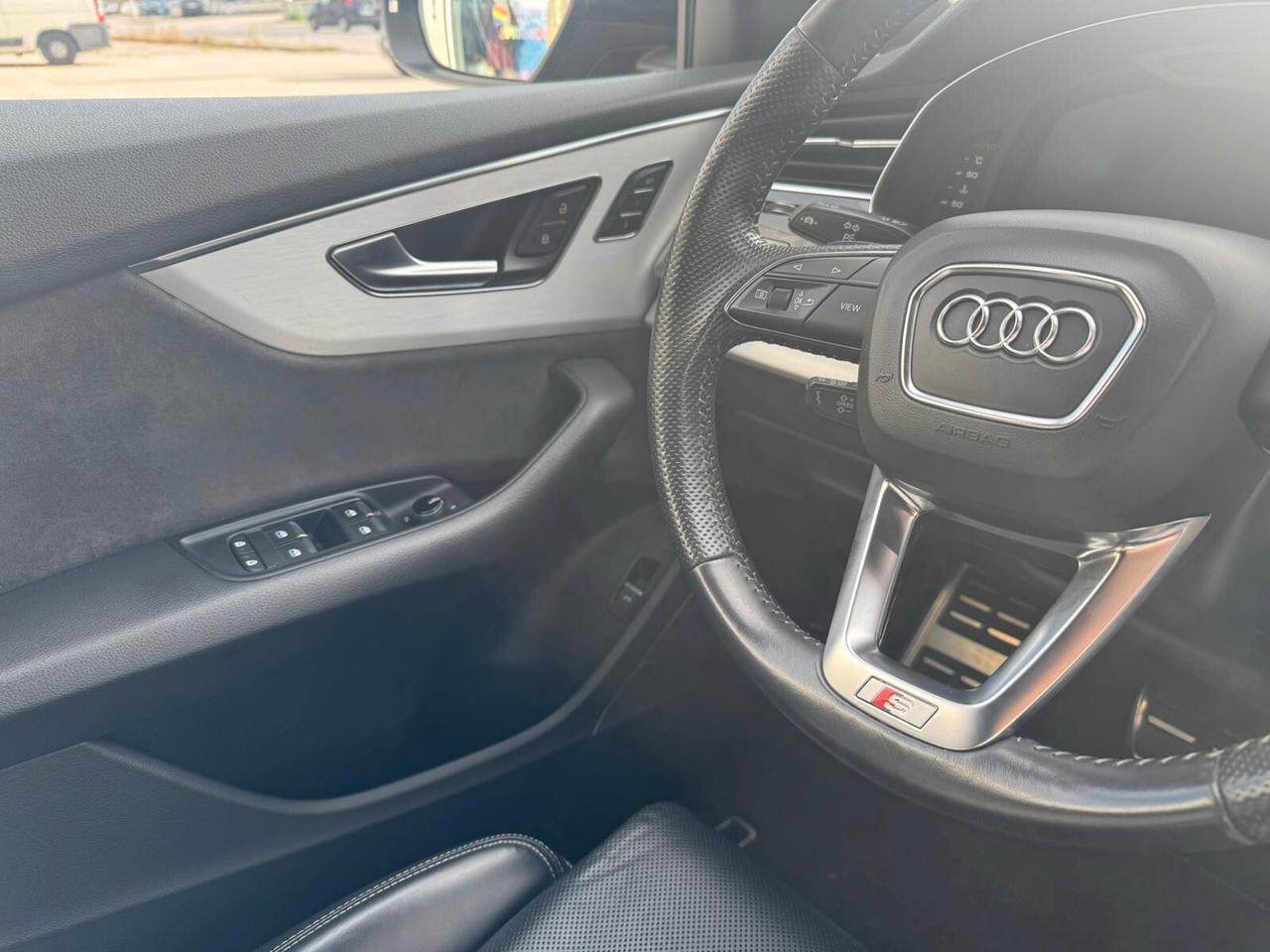Audi Q8 50 TDI 286 CV quattro tiptronic Sline garanzia