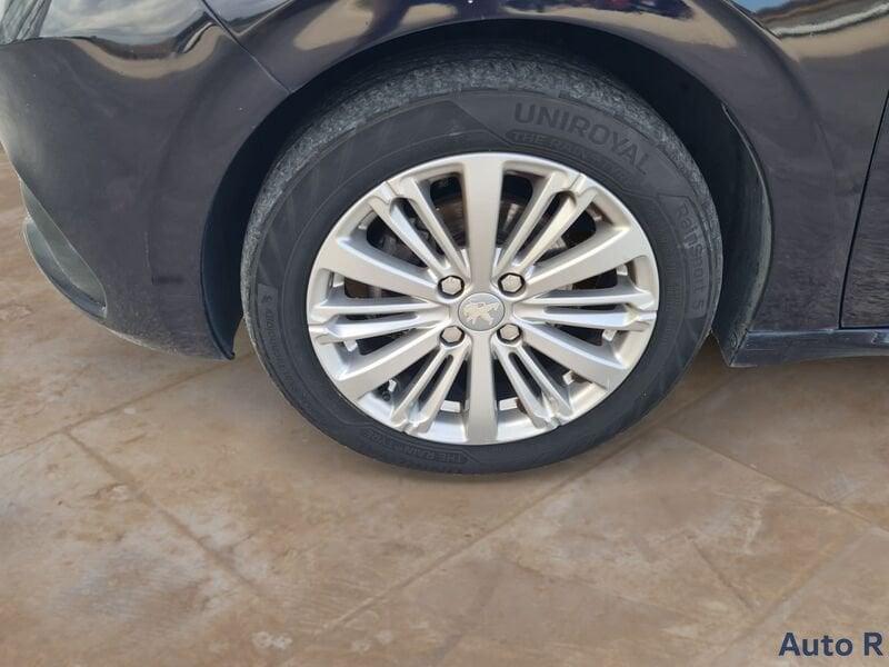 Peugeot 208 208 5p 1.6 bluehdi Active 75cv