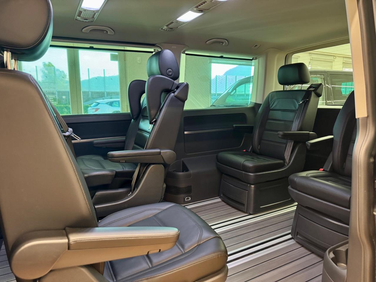 Volkswagen Multivan BULLI - WEBASTO - PARQUET - GANCIO