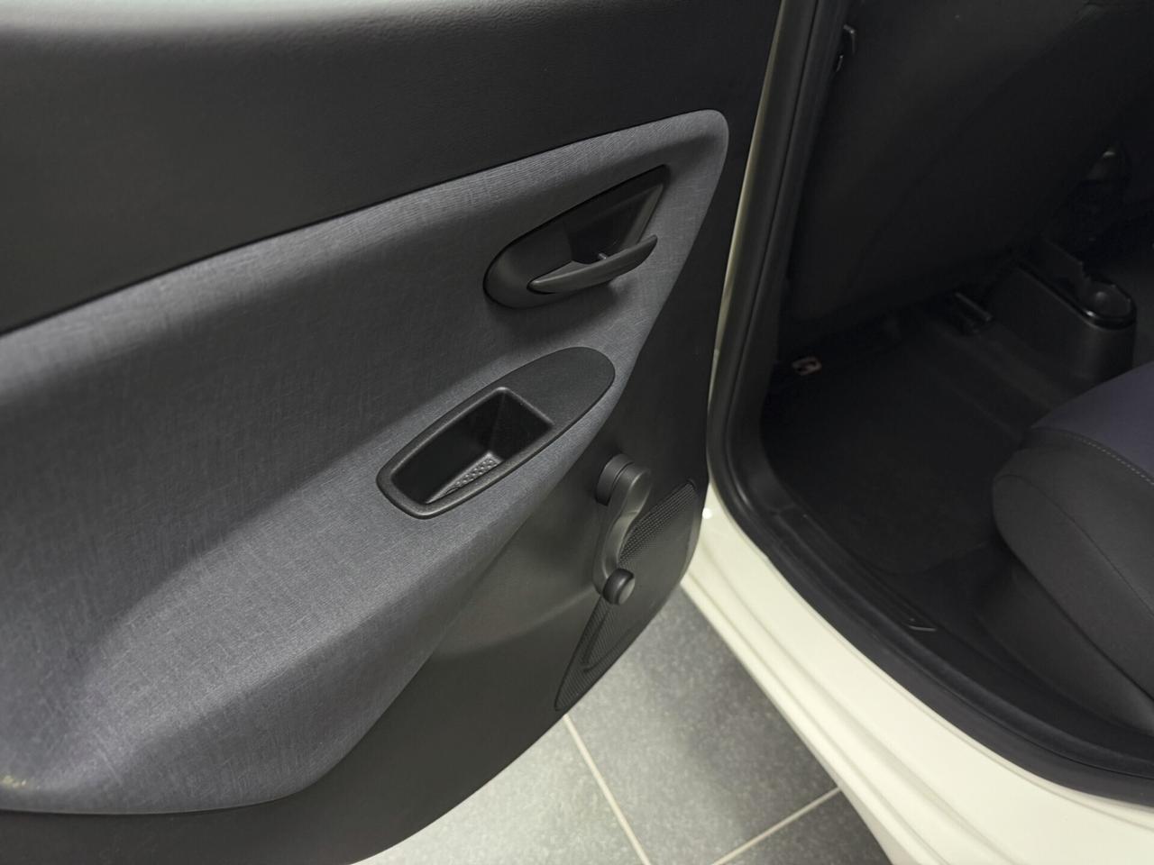 Lancia Ypsilon 1.0 FireFly 5 porte S&S Hybrid Ecochic Gold
