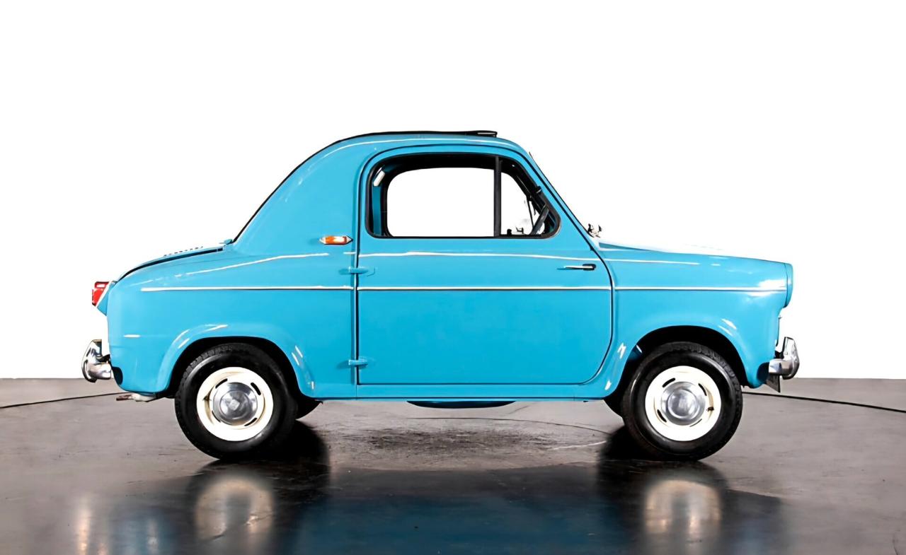 Piaggio Vespa 400 Acma