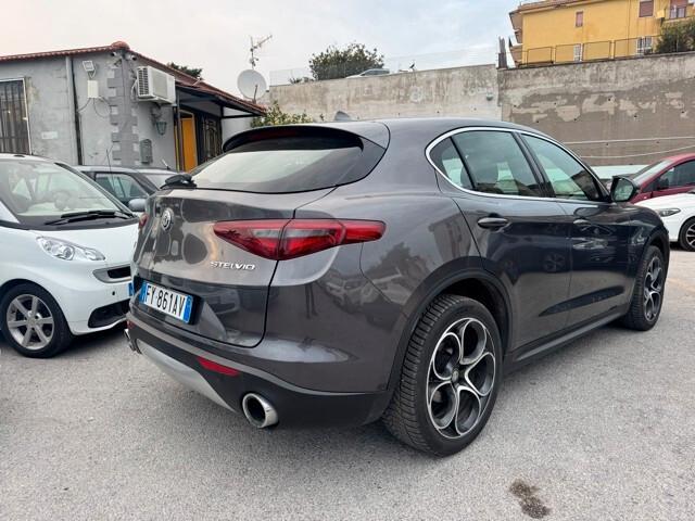 Alfa Romeo Stelvio 2.2 Turbodiesel 190 CV AT8 Q4 Sport-Tech