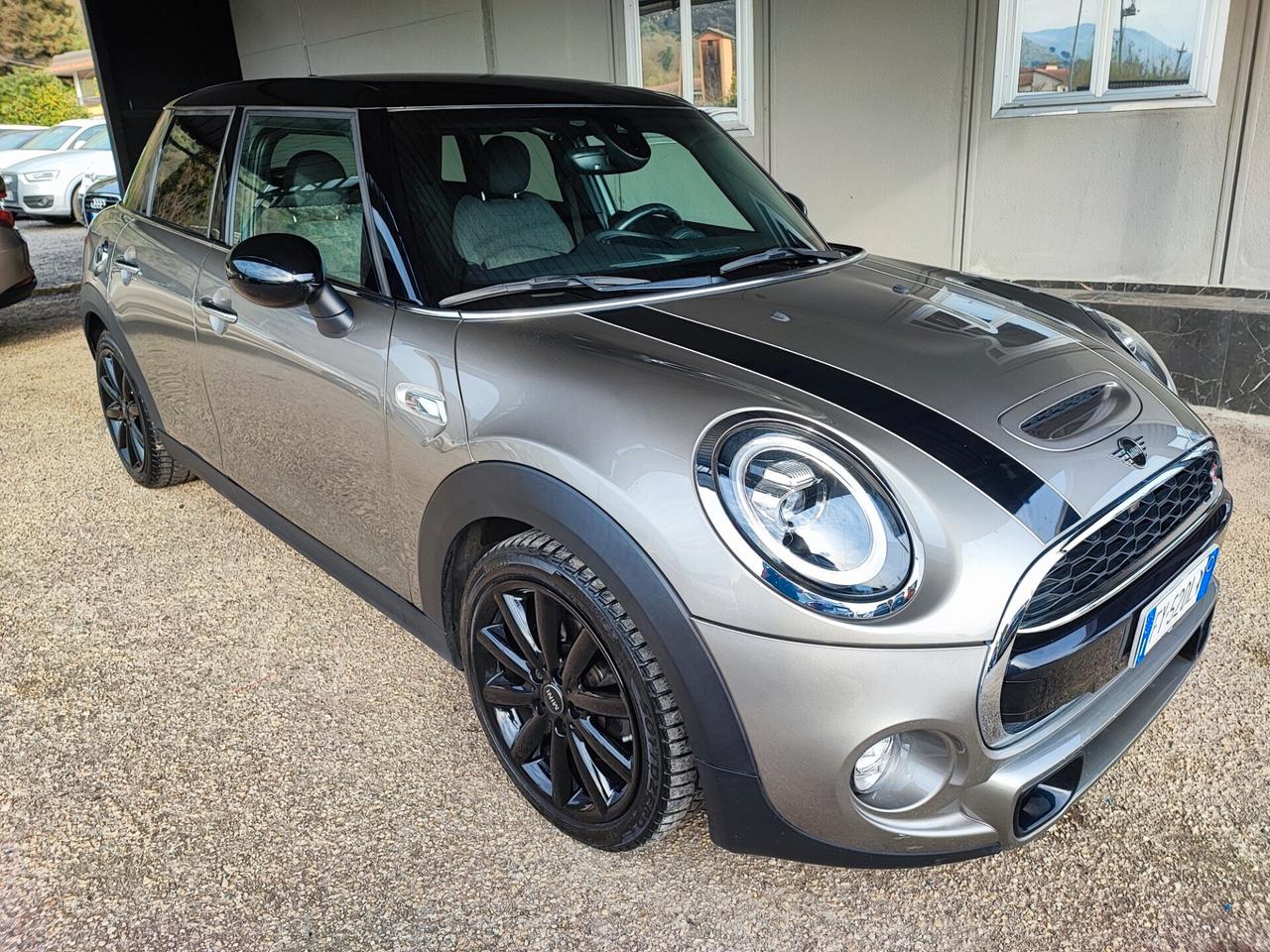 Mini 2.0 Cooper SD aut. Hype 5 porte