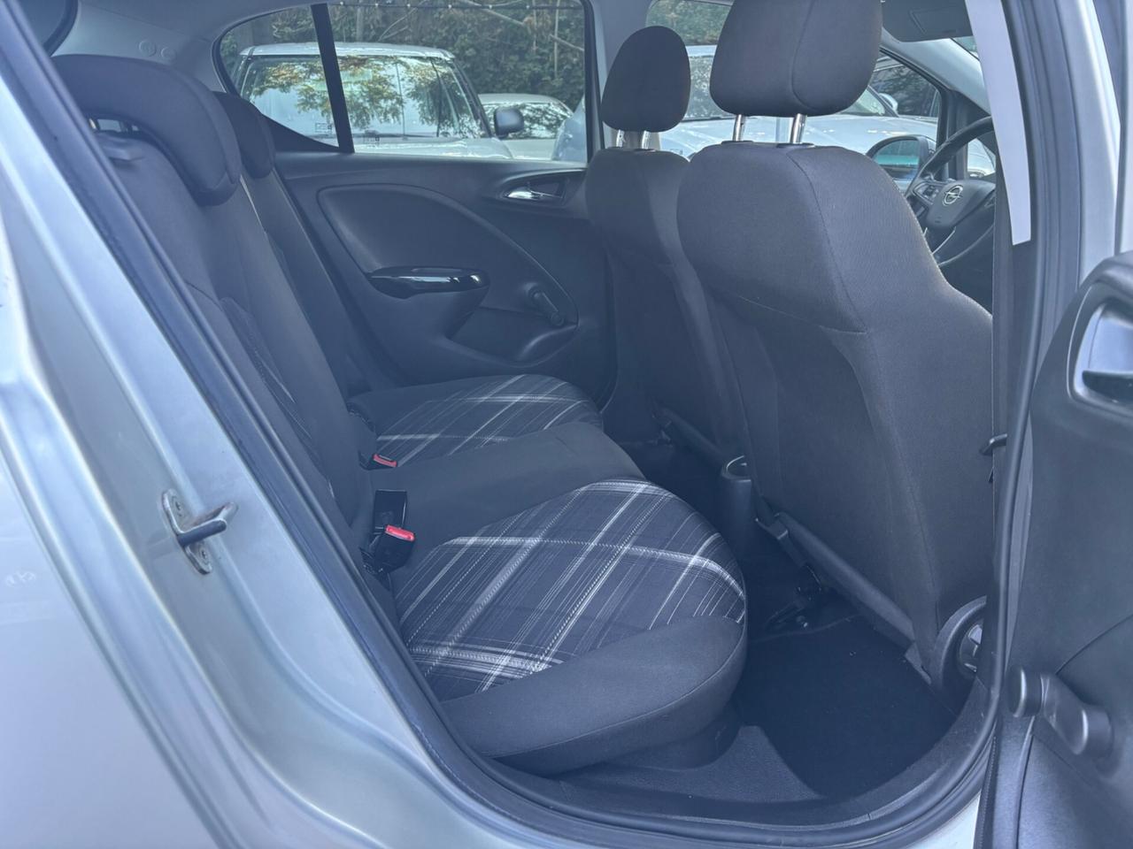 Opel Corsa 1.4 GPL 5 porte Cosmo OK NEOPATENTATI