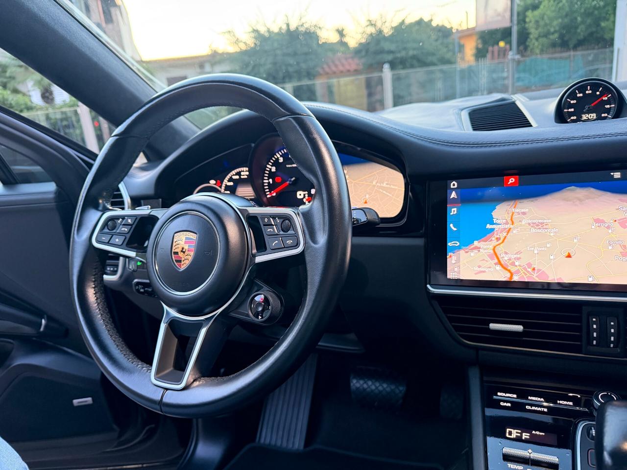 Porsche Cayenne Coupé 3.0 340-PANO-FULL-Total Black