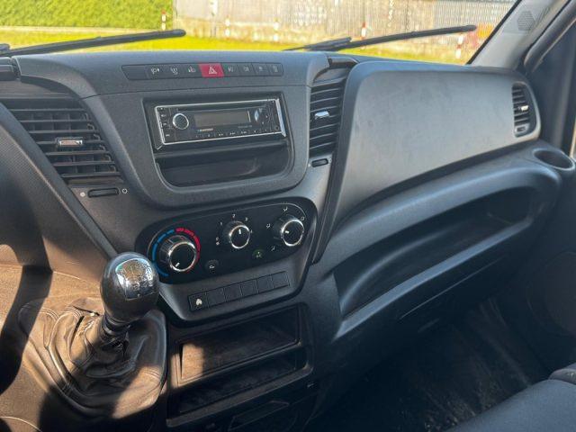 IVECO Daily 35C11 2.3 HPT PM-DC-RG Cabinato