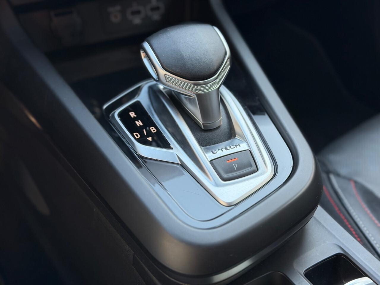 Renault Arkana Hybrid E-Tech 145 CV R.S. Line
