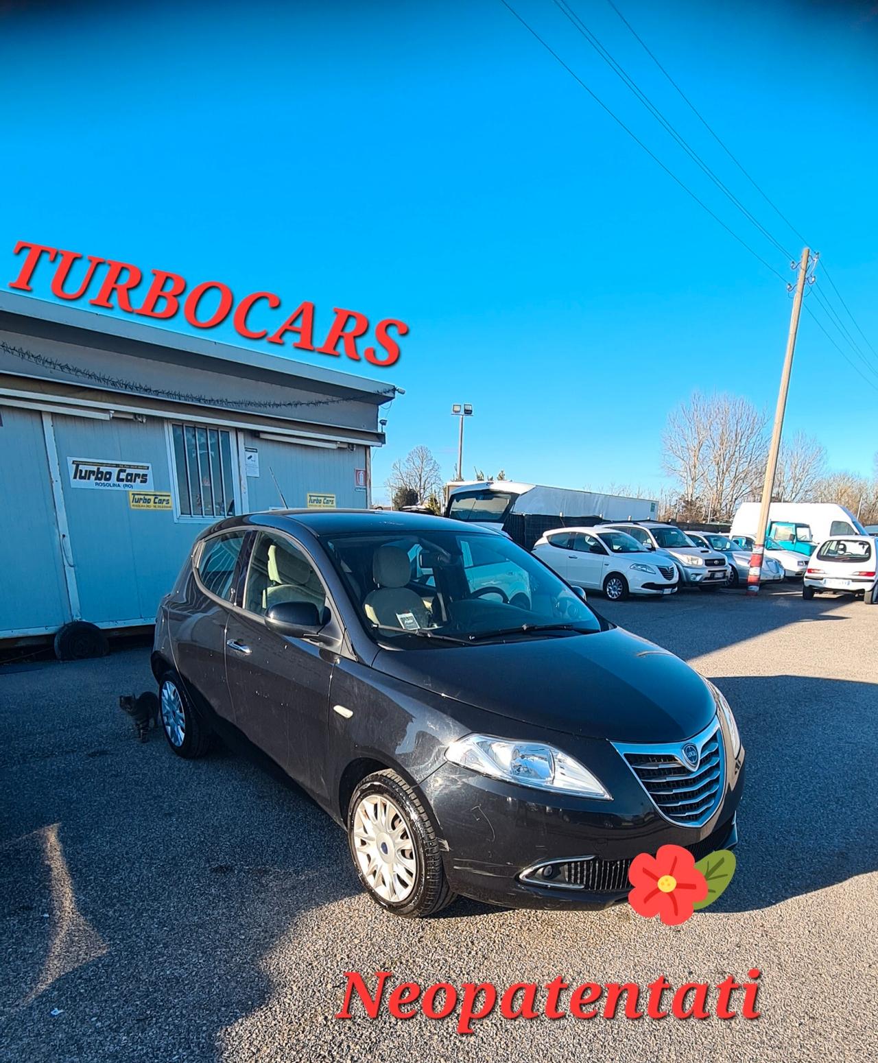Lancia Ypsilon 1.2 69 CV Unyca