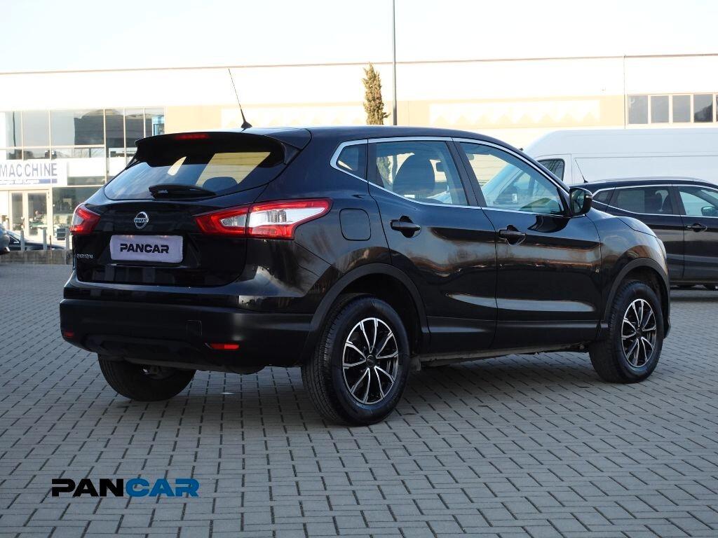 Nissan Qashqai 1.5 dCi Visia 110 cv