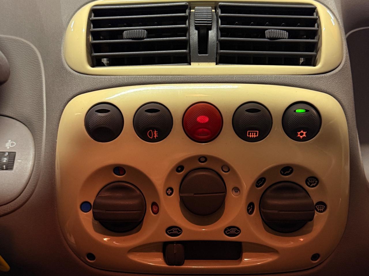 STUPENDA FIAT 600 CON SOLI 65.702 KM