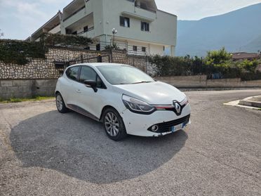 Renault Clio 1.5 dCi 8V 75CV 5 - 2013