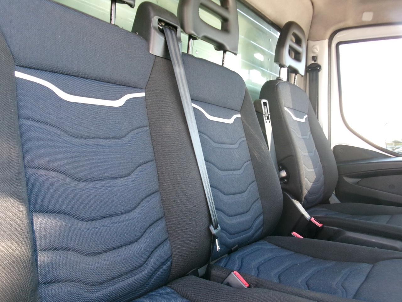 Iveco Daily 35C18 3000 180CV FURGONE IN LEGA NIDO D'API 4.40M