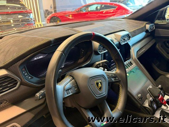 LAMBORGHINI Urus 4.0 Performante