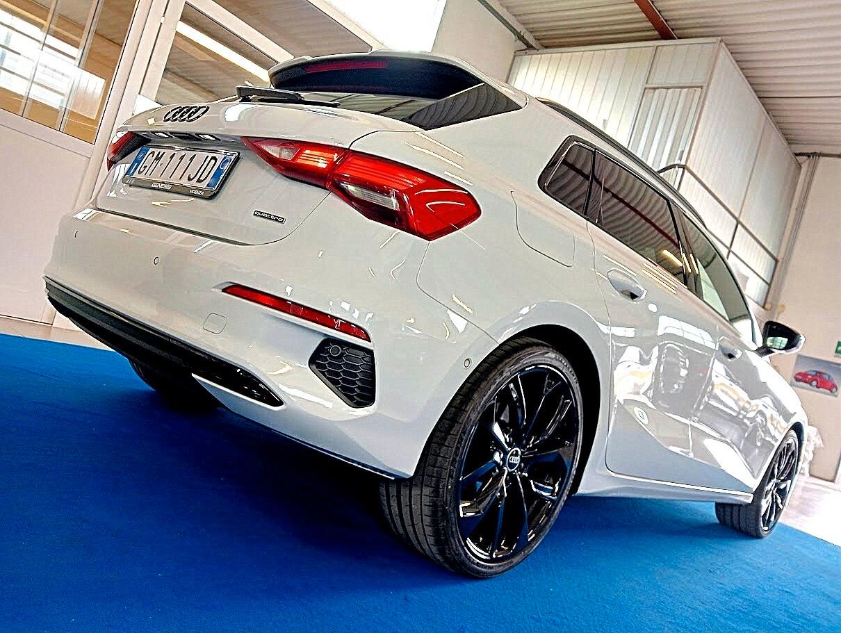 Audi A3 Sportback 40 2.0 TDI 200CV SLINE QUATTRO 19" IDENTITY BLACK